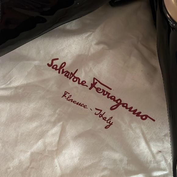 Salvatore Ferragamo Slingback Sandal Black Patent Heels with Gold buckle Size 38 - Picture 11 of 15